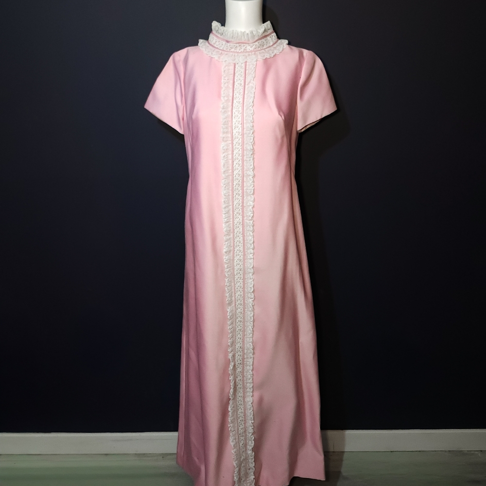 Vintage 1960s Mod Pink Lace Maxi Dress (XS–S)